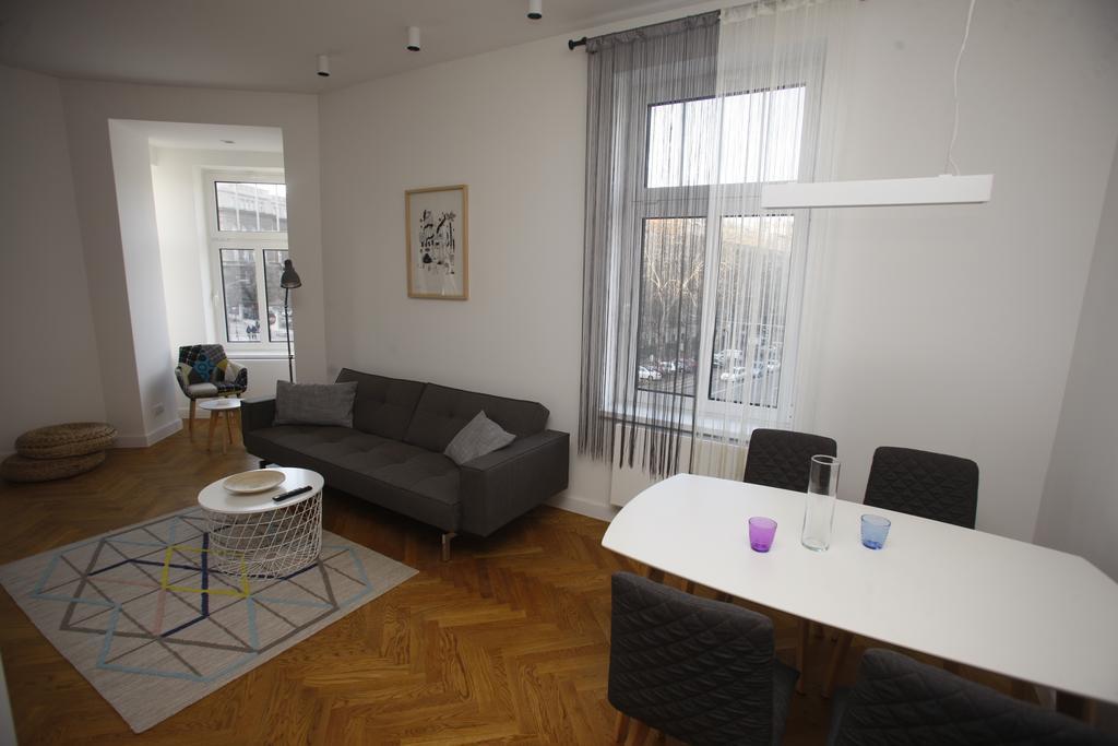 Tramvaj Apartments Belgrado Buitenkant foto