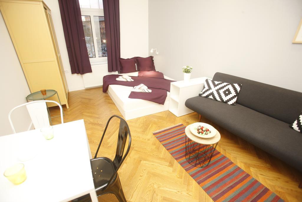 Tramvaj Apartments Belgrado Buitenkant foto