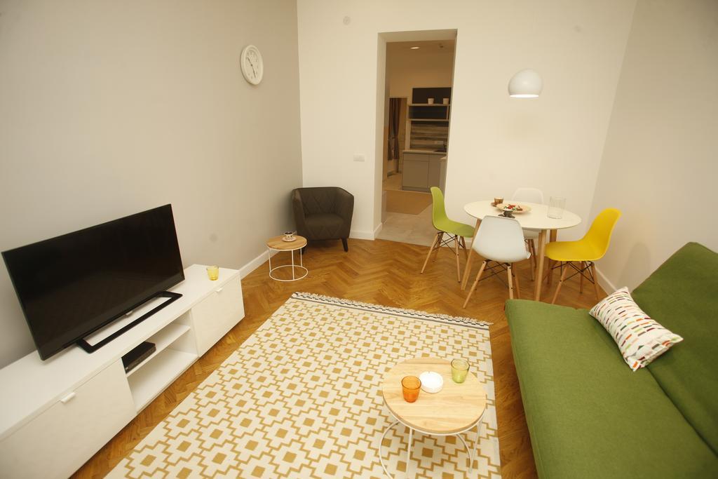 Tramvaj Apartments Belgrado Buitenkant foto